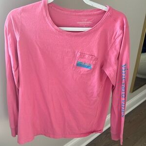 Vineyard vines long sleeve t. Size small color pink
